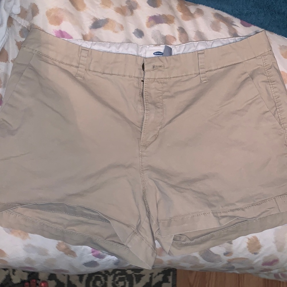 khaki shorts